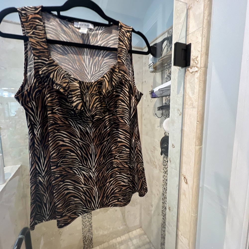 White House Black Market Tank M Blouse V Neck Jersey Chiffon Animal Print Brown